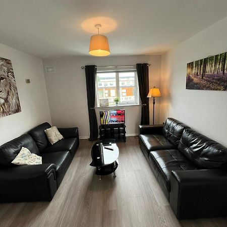 Newcastle Townhouse Apartment กัลเวย์ ภายนอก รูปภาพ