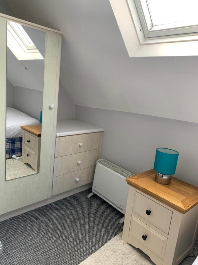 Newcastle Townhouse Apartment กัลเวย์ ภายนอก รูปภาพ