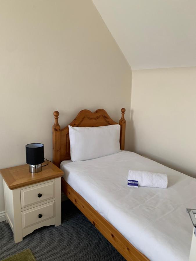 Newcastle Townhouse Apartment กัลเวย์ ภายนอก รูปภาพ